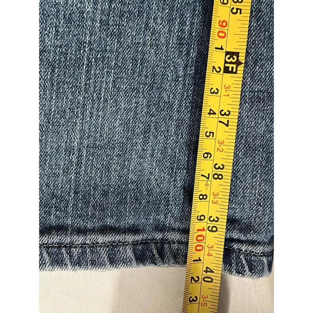 Lee relaxed straight